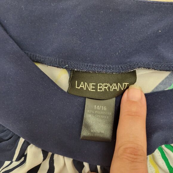 Layne Bryant Top, Tie Side, Banded Bottom Size 14/16 - Picture 6 of 6